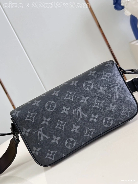 Firstbag LOUIS Wallet Montsouris Wearable VUITTON 0713